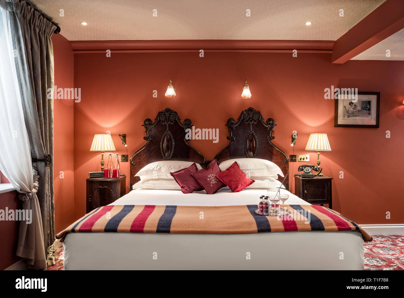 "Lit double dans la chambre de style victorien de The Zetter Townhouse à Londres, Angleterre Banque D'Images