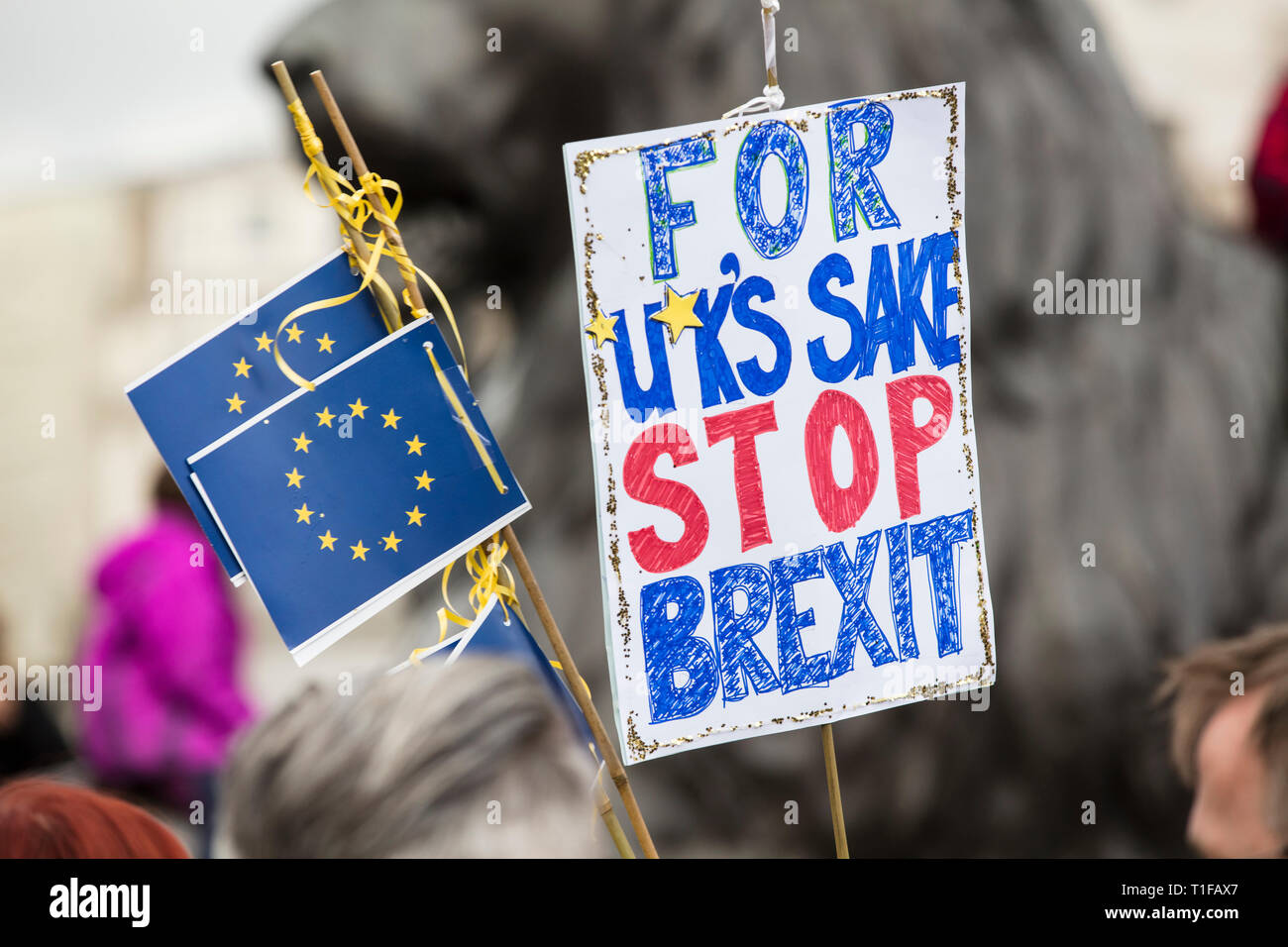 Arrêter Brexit bannière lors d'une manifestation politique à Londres Banque D'Images