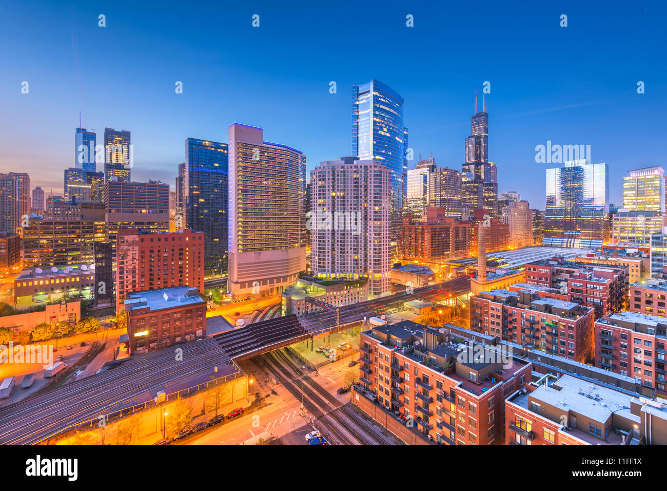 Chicago, Illinois, USA Centre-ville paysage urbain au crépuscule. Banque D'Images