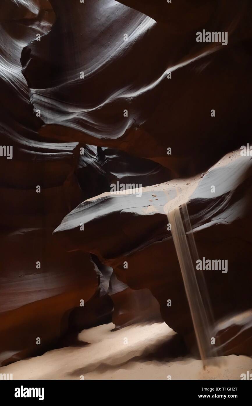 Antelope Canyon est un slot canyon dans le sud-ouest américain. C'est sur Navajo Land à l'est de Page, Arizona. Banque D'Images