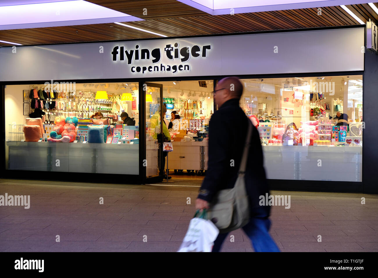 Flying Tiger, Ealing Broadway Shopping Centre, Londres, Royaume-Uni Banque D'Images