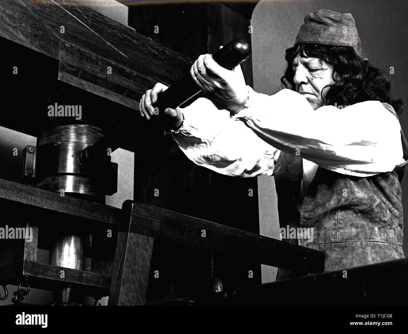 Expositions, histoire, exposition 'Schwarze Kunst', la reproduction d'une presse à imprimer de Gutenberg, le bureau central de la Sparkasse, Hambourg, Hambourg, Grosser Bursstah 15,3. - 23.4.1971, Additional-Rights Clearance-Info-Not-Available- Banque D'Images