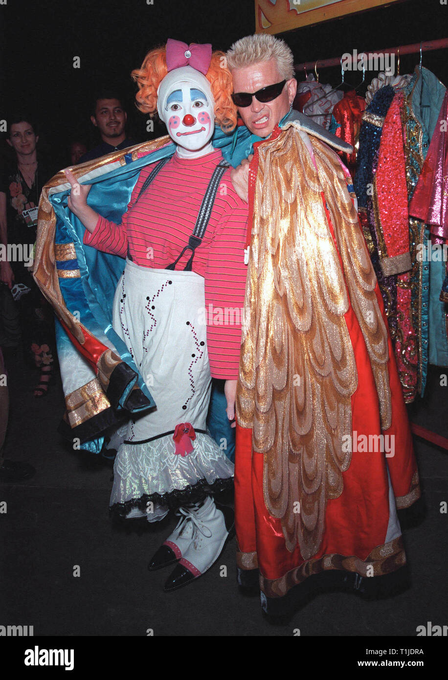 LOS ANGELES, CA - le 21 juillet 1999 : Rock Star Billy Idol au Los Angeles soirée d'ouverture de Ringling Bros and Barnum & Bailey Circus. La soirée a été au profit de la Fondation canadienne de la fibrose kystique. © Paul Smith / Featureflash Banque D'Images