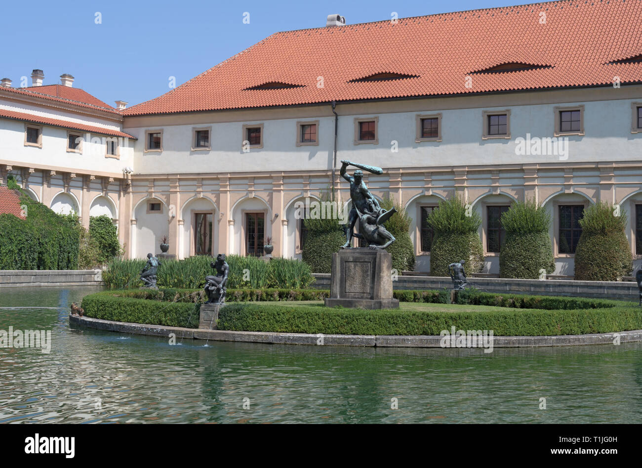 Prague : étang dans les jardins Wallenstein Banque D'Images