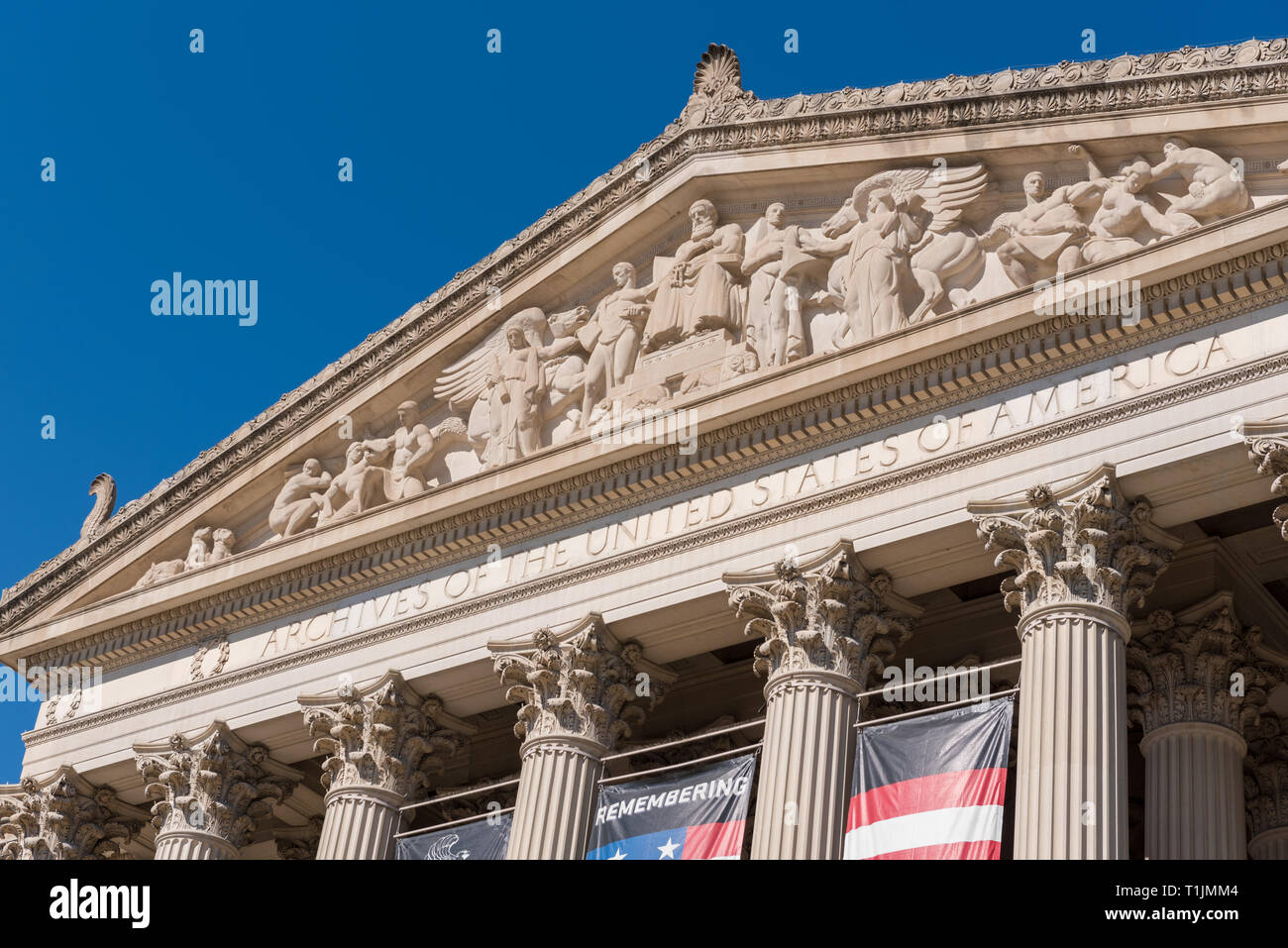 Archives nationales, Washington DC, USA. Vue de la façade du bâtiment finement sculptés de logement-nous Déclaration d'indépendance et déclaration des droits de l'homme Banque D'Images