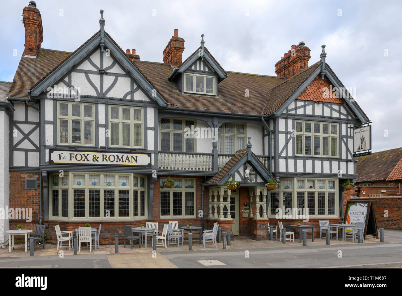 La Fox et Roman public house, Tadcaster Road, Dringhouses, York, Yorkshire, Angleterre, Royaume-Uni Banque D'Images