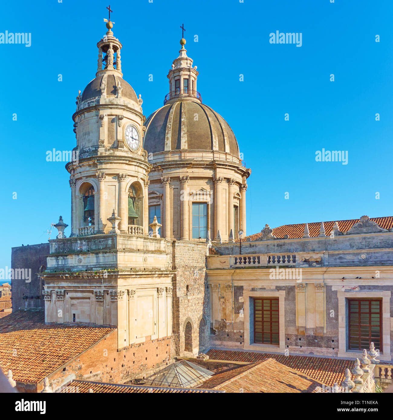 Les dômes de la Cathédrale Sainte Agathe de Catane en Sicile, Italie Banque D'Images