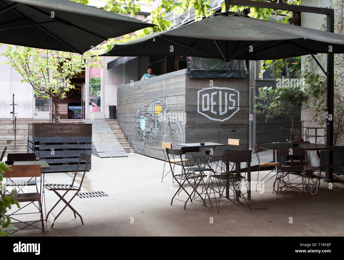 DEUS Café, Milan Photo Stock - Alamy