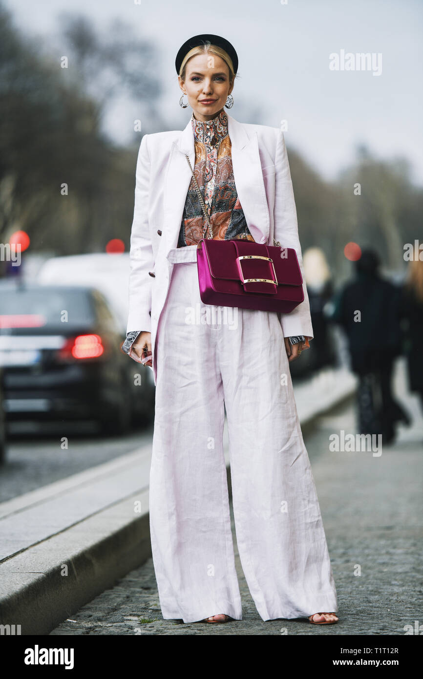 Paris, France - 28 février 2019 - Street Style : Leonie Hanne avant un défilé de mode pendant la Fashion Week de Paris - PFWFW19 Banque D'Images