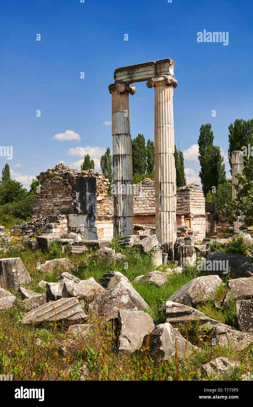 Les colonnes du temple d'Aphrodite au centre du site archéologique d'Aphrodisias, Turquie Banque D'Images