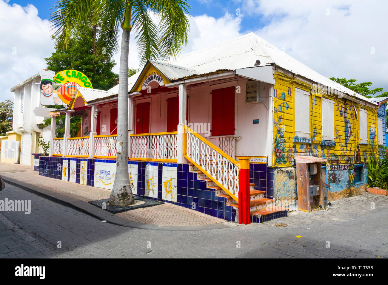 Un navire de croisière dans les Caraïbes destination Philipsburg est la principale ville et capitale du pays de Saint Sint Maarten. La ville est située sur une une Banque D'Images