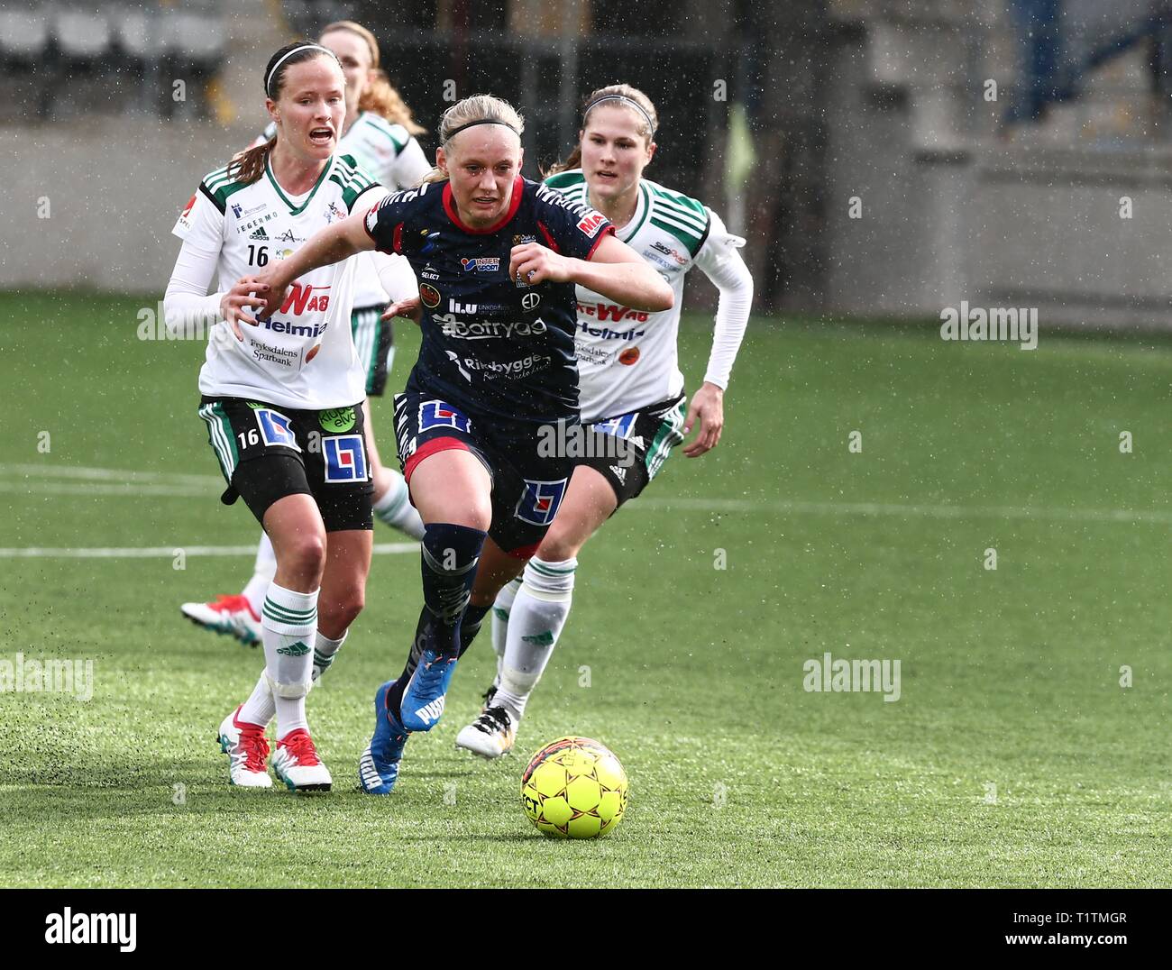 2016-04-17 LINKÖPING LFC:s Blackstenius 2 Mål Stina gjorde pendant le match dans la damallsvenskan entre Linköping FC-Mallbackens si à Linköping arena. Jeppe Photo Gustafsson Banque D'Images