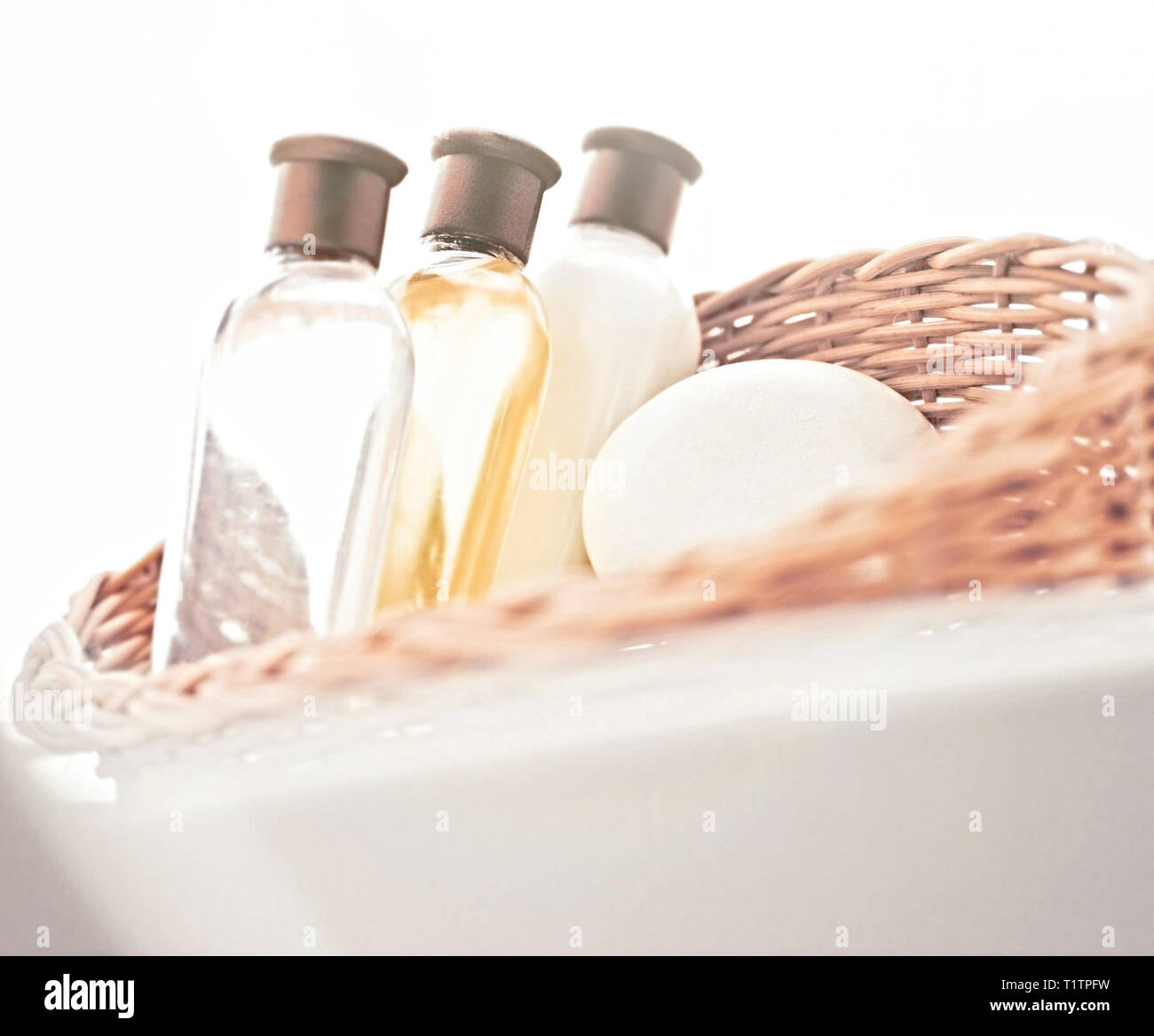 Produits cosmétiques bio - soins du corps, soins de spa et de beauté propre  concept. Salle de bains essentials pour elle Photo Stock - Alamy