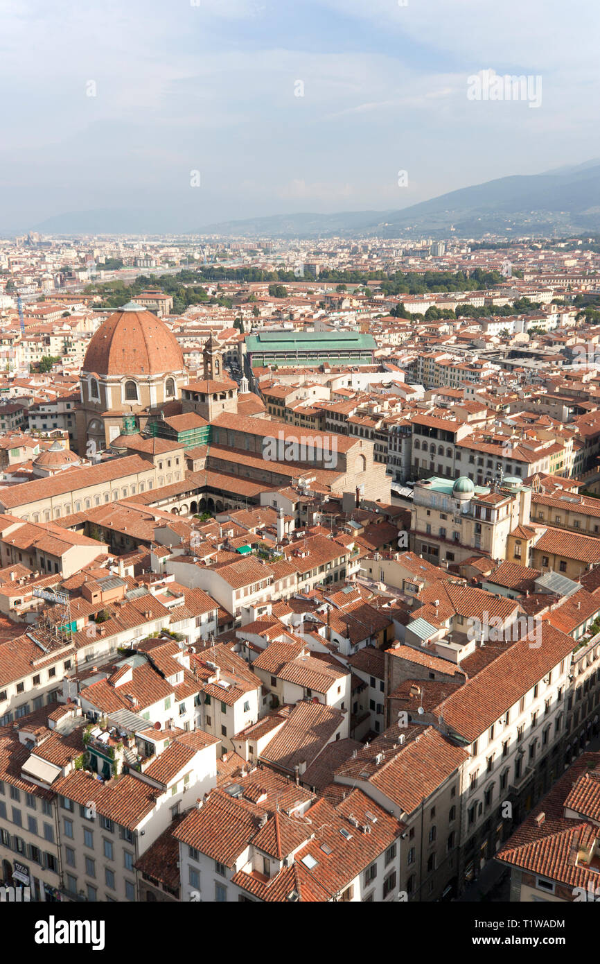 Des vue sur Florence depuis le campanile de Giotto. Banque D'Images