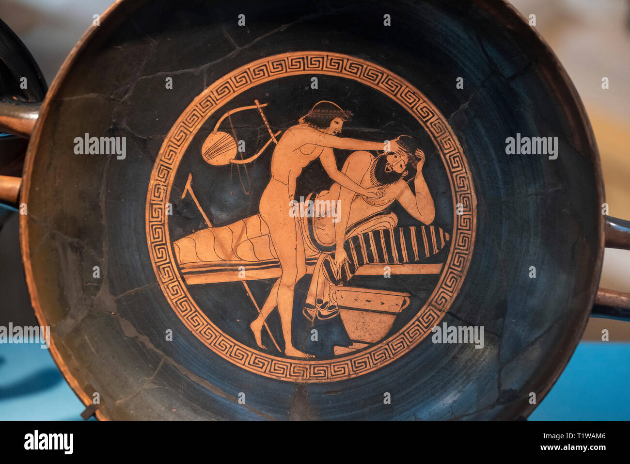 Copenhague. Le Danemark. Grenierrouge figure kylix (coupe potable), un
