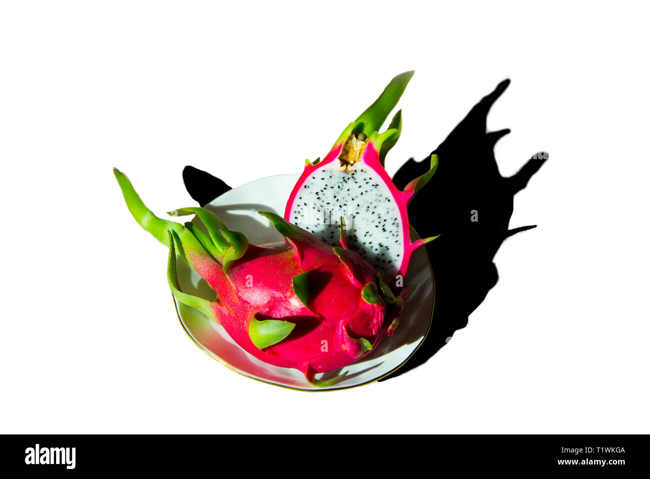 Pitaya Fruit du dragon sur fond blanc Banque D'Images