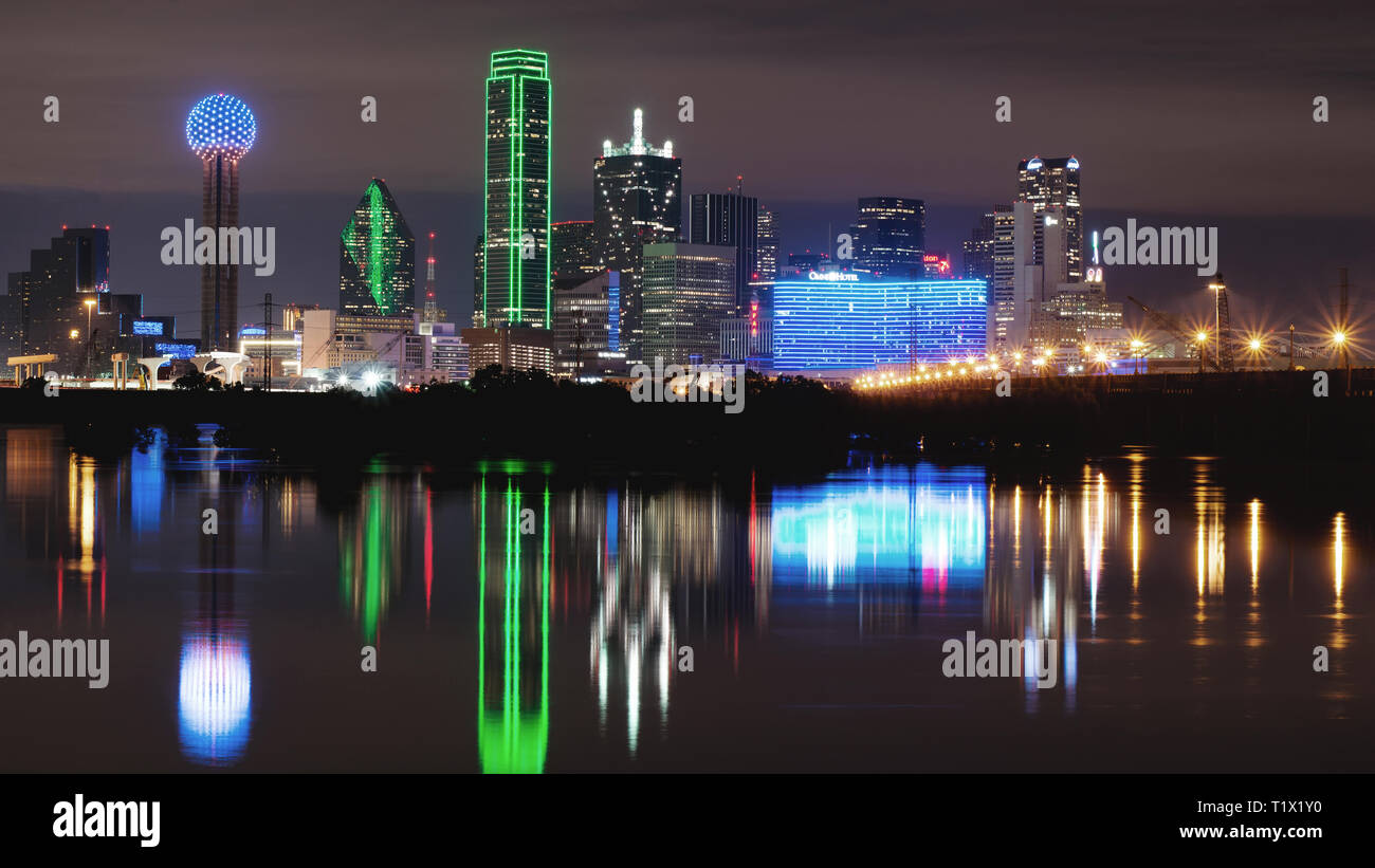 Dallas Texas Pano Skyline 040219 Banque D'Images