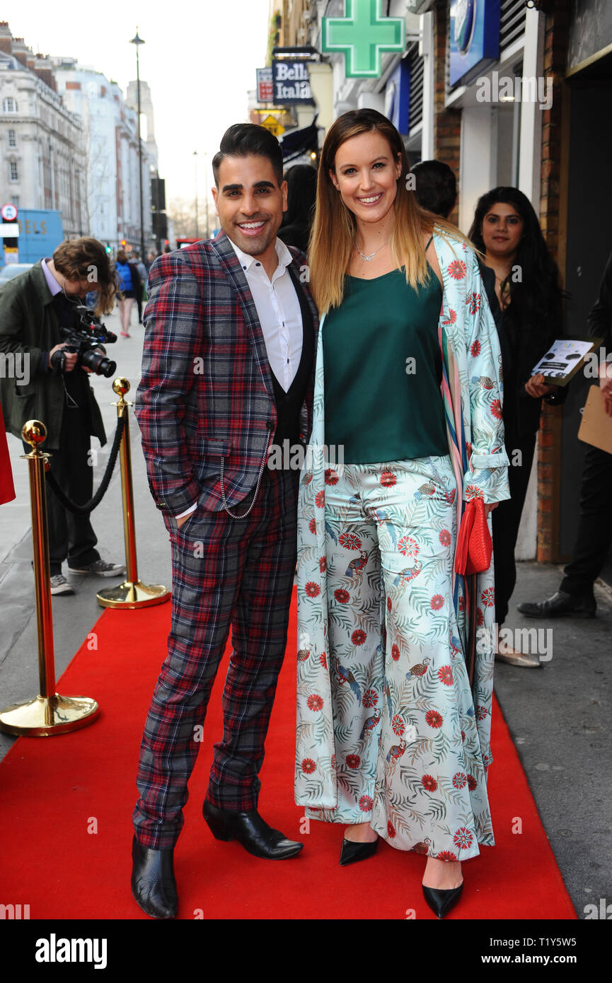 Dr Ranj et Charlie Webster sont vus au cours de la projection du film Mowgli, de l'aide des meilleures origines charity au cinéma EveryMan Baker Street à Londres. Banque D'Images