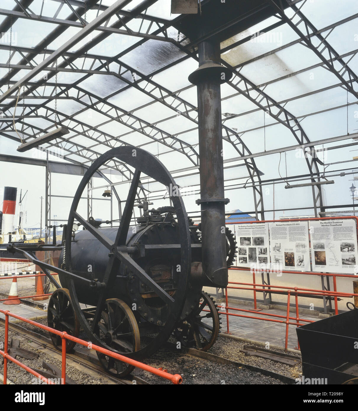 Réplique de la locomotive Penydarren à l'ancien musée maritime et industrielle du pays de Galles, Cardiff/caerdydd, Cymru/Wales, UK. Circa 1990 Banque D'Images