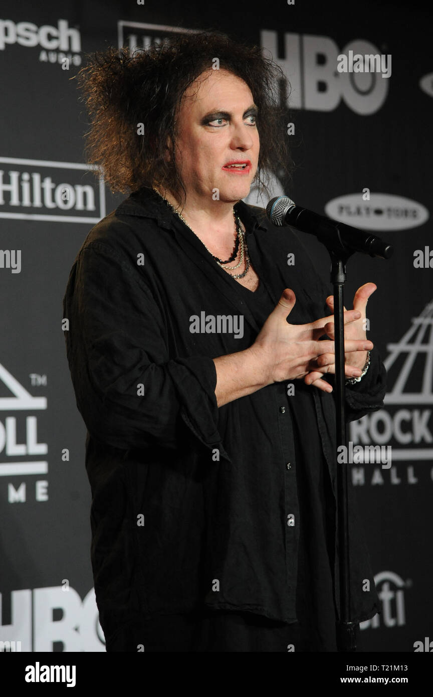 New York, NY, USA. Mar 29, 2019. Robert Smith de The Cure au 2019 Rock N Roll Hall of Fame de la cérémonie au Barclays Center de Brooklyn, New York City le 29 mars 2019. Crédit : John Palmer/media/Alamy Punch Live News Banque D'Images