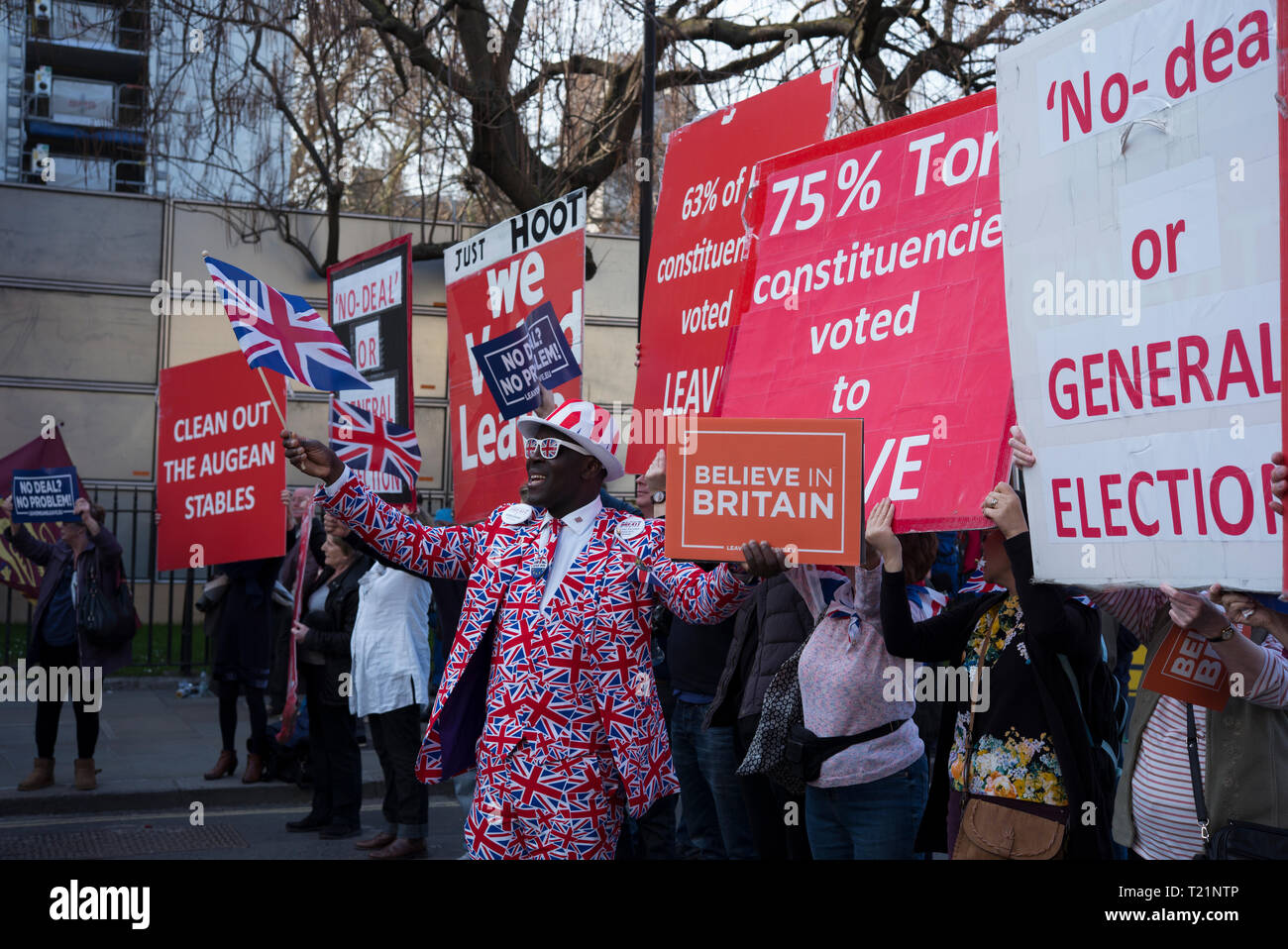 Londres, Royaume-Uni. Mar 29, 2019. Brexit Pro manifestants dans Parliament Square London Crédit : Roger Hutchings/Alamy Live News Banque D'Images