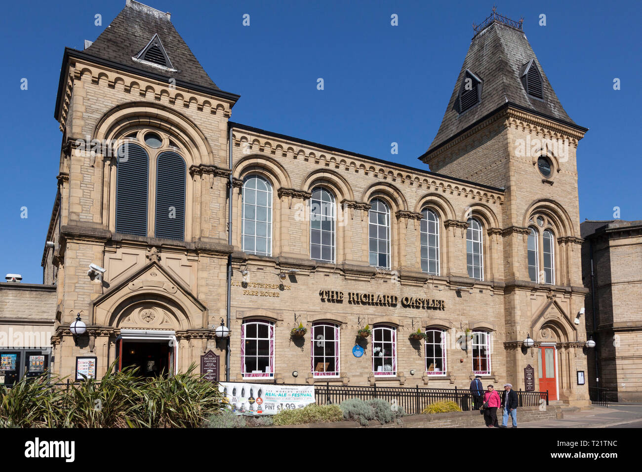 'La Richard Oastler' pub Wetherspoons, Brighouse, West Yorkshire Banque D'Images