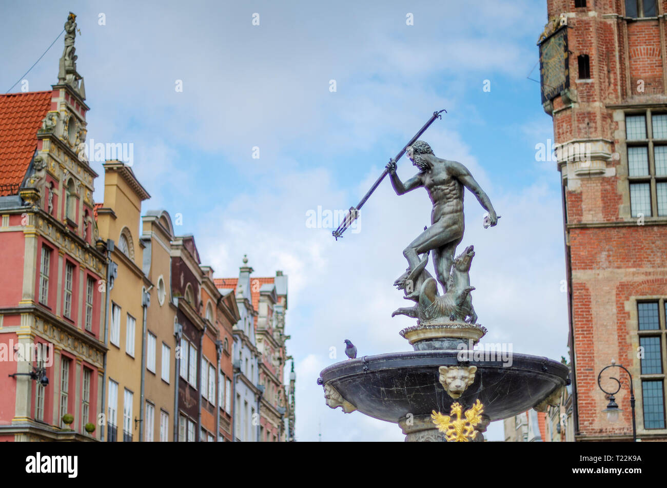 Fontaine de Neptune historique sur marché dans la vieille ville de Gdansk, Pologne Banque D'Images