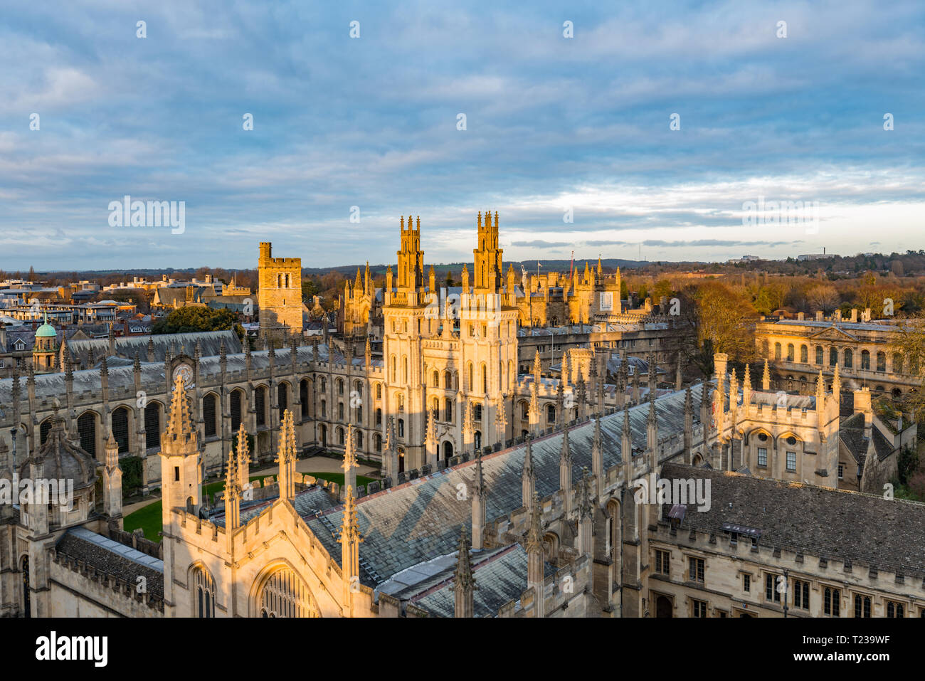 Vue aérienne de l'All Souls College à Oxford en Angleterre Banque D'Images