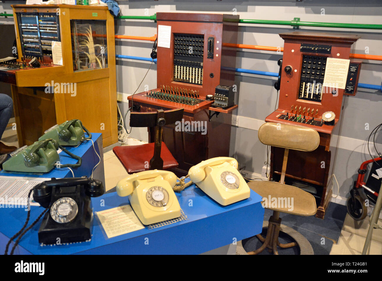 Voir l'historique de l'échange de téléphone connecté au standard téléphonique / Terre Exposition au Musée, Milton Keynes Buckinghamshire, Royaume-Uni Banque D'Images