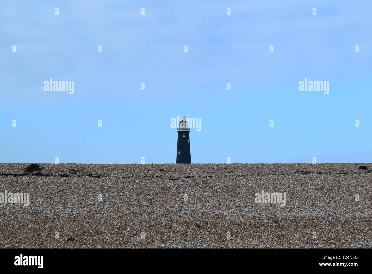 Le vieux phare, Dungeness, Kent, a été construit en 1904. Le bâtiment classé Grade II abrite aujourd'hui un musée Banque D'Images