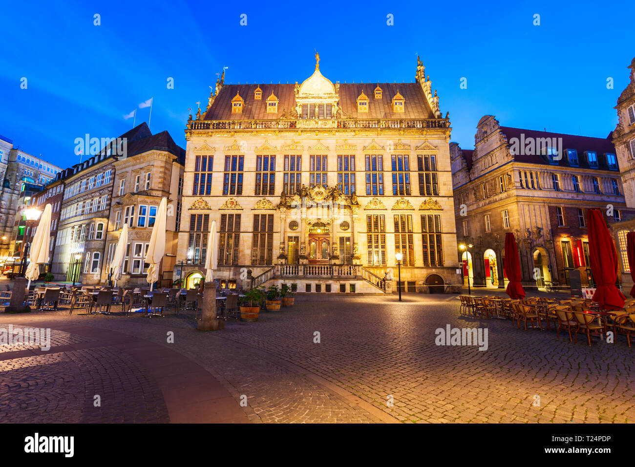 Marktplatz ou place du marché, dans la vieille ville de Brême, Allemagne Banque D'Images