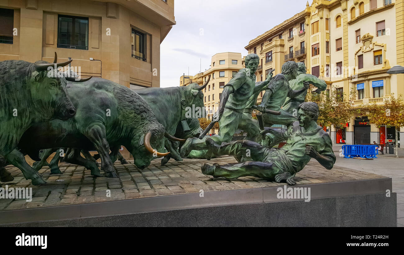 PAMPLONA, ESPAGNE - 30 septembre 2017 : l'exécution de taureaux monument à Pampelune, Navarre ville région de l'Espagne Banque D'Images