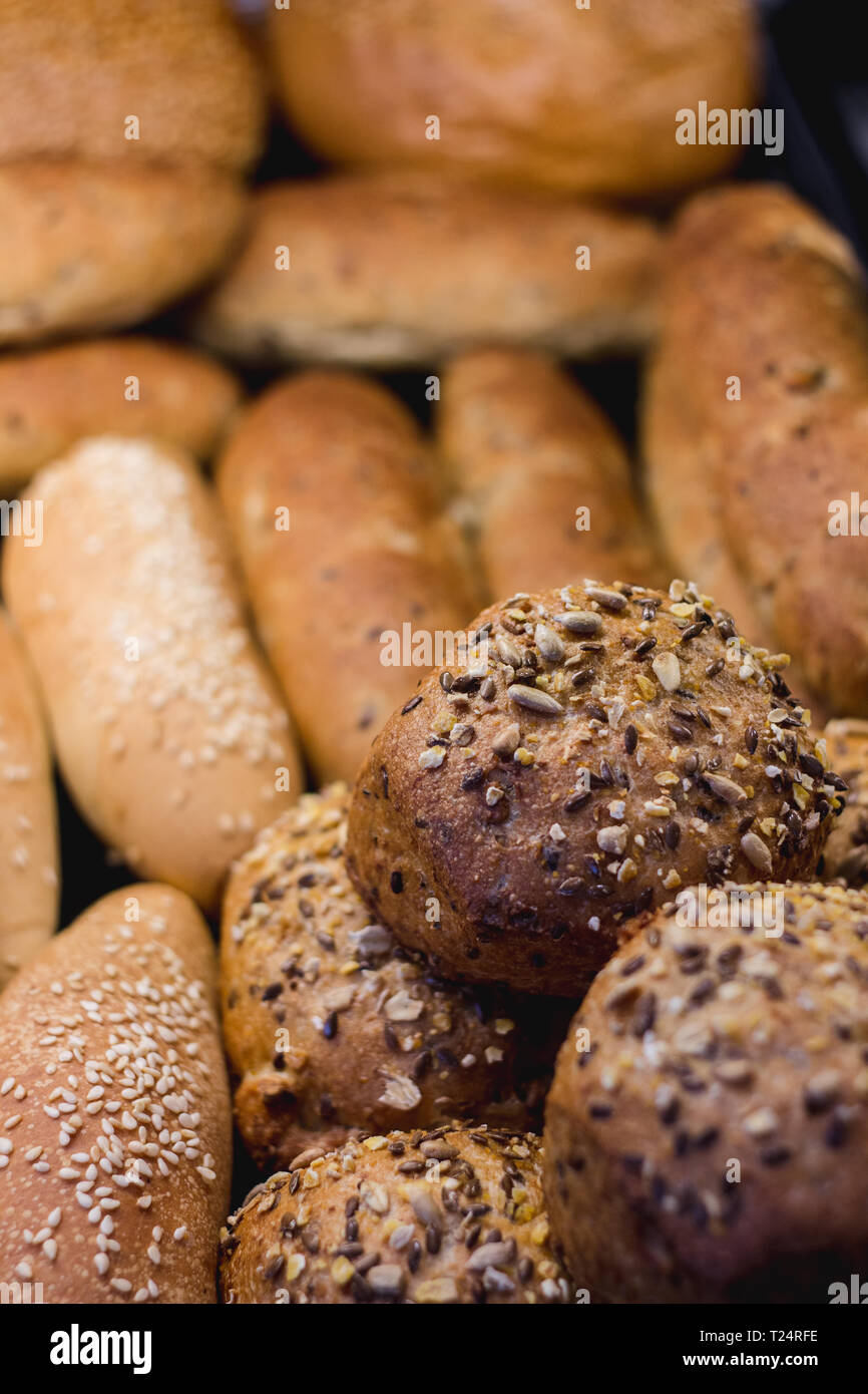 Différents types de pain dans la boulangerie Banque D'Images