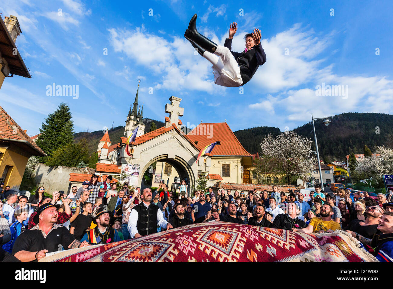 Brasov, Roumanie : 13 avril, 2018 - Le lancement de la jeunesse à Junii Brasovului festival. Banque D'Images