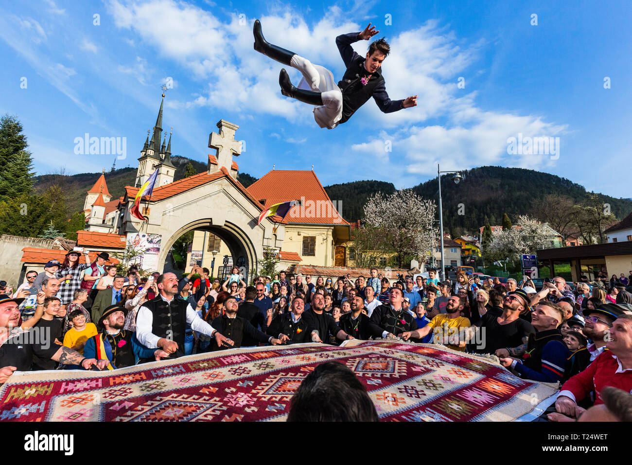 Brasov, Roumanie : 13 avril, 2018 - Le lancement de la jeunesse à Junii Brasovului festival. Banque D'Images