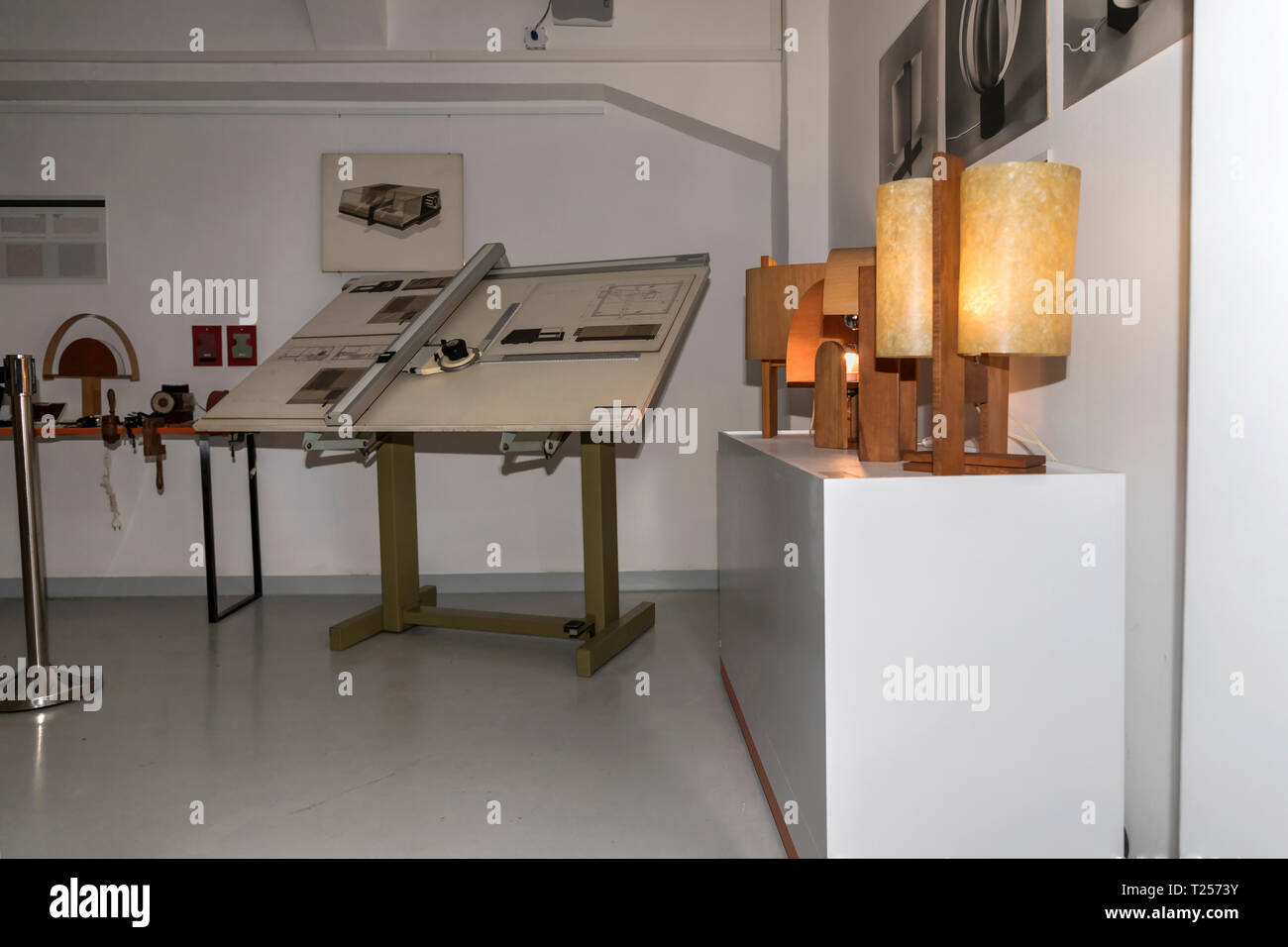 Belgrade, Serbie, mars 2019 - dessin à l'ancienne avec plan de projet exposé dans le Musée des sciences et de la technologie Banque D'Images