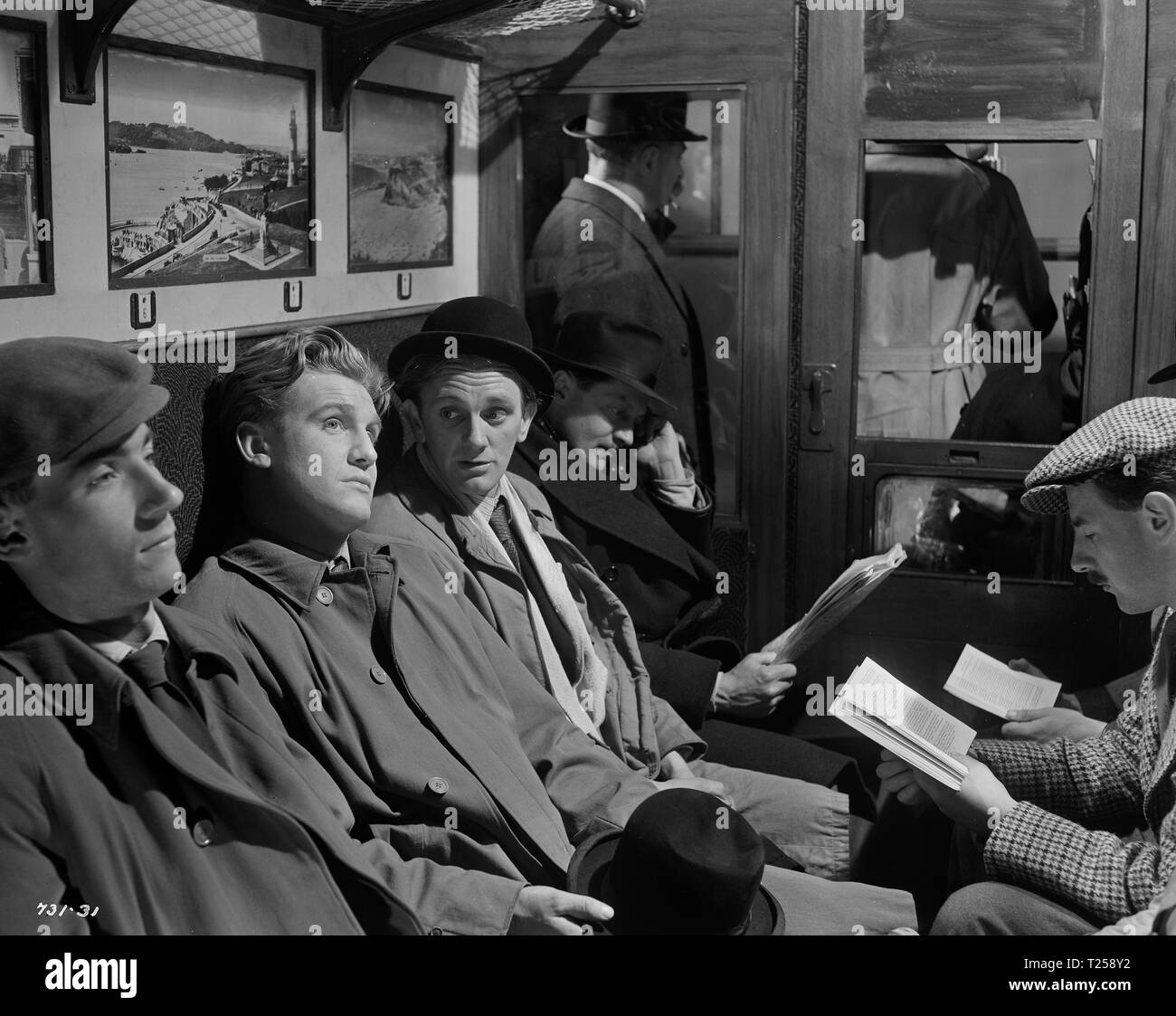 Une course pour votre argent (1949) Donald Houston, Meredith Edwards, Date : 1949 Banque D'Images