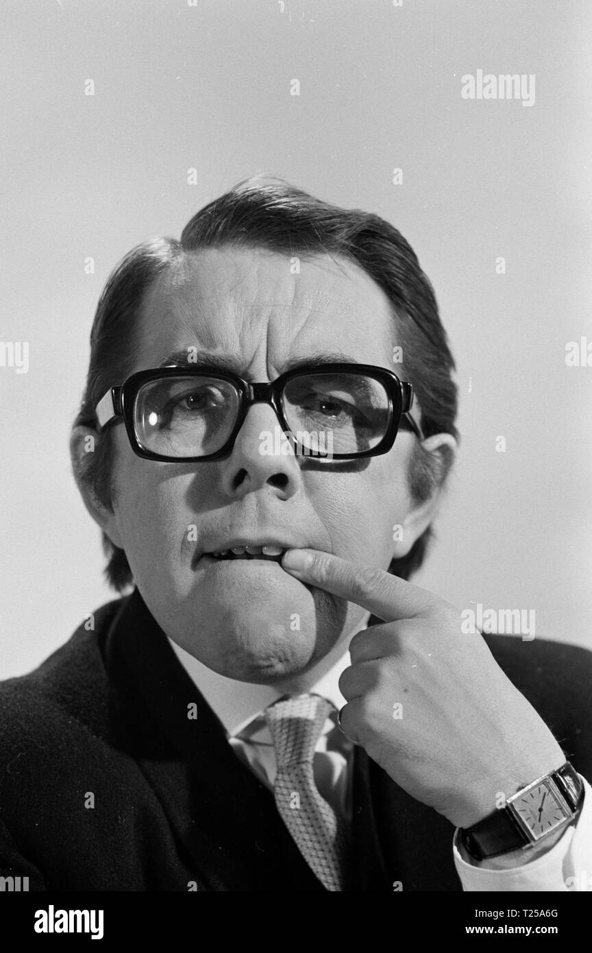Certains, d'autres pas (1970) Ronnie Corbett, Date : 1970 Banque D'Images