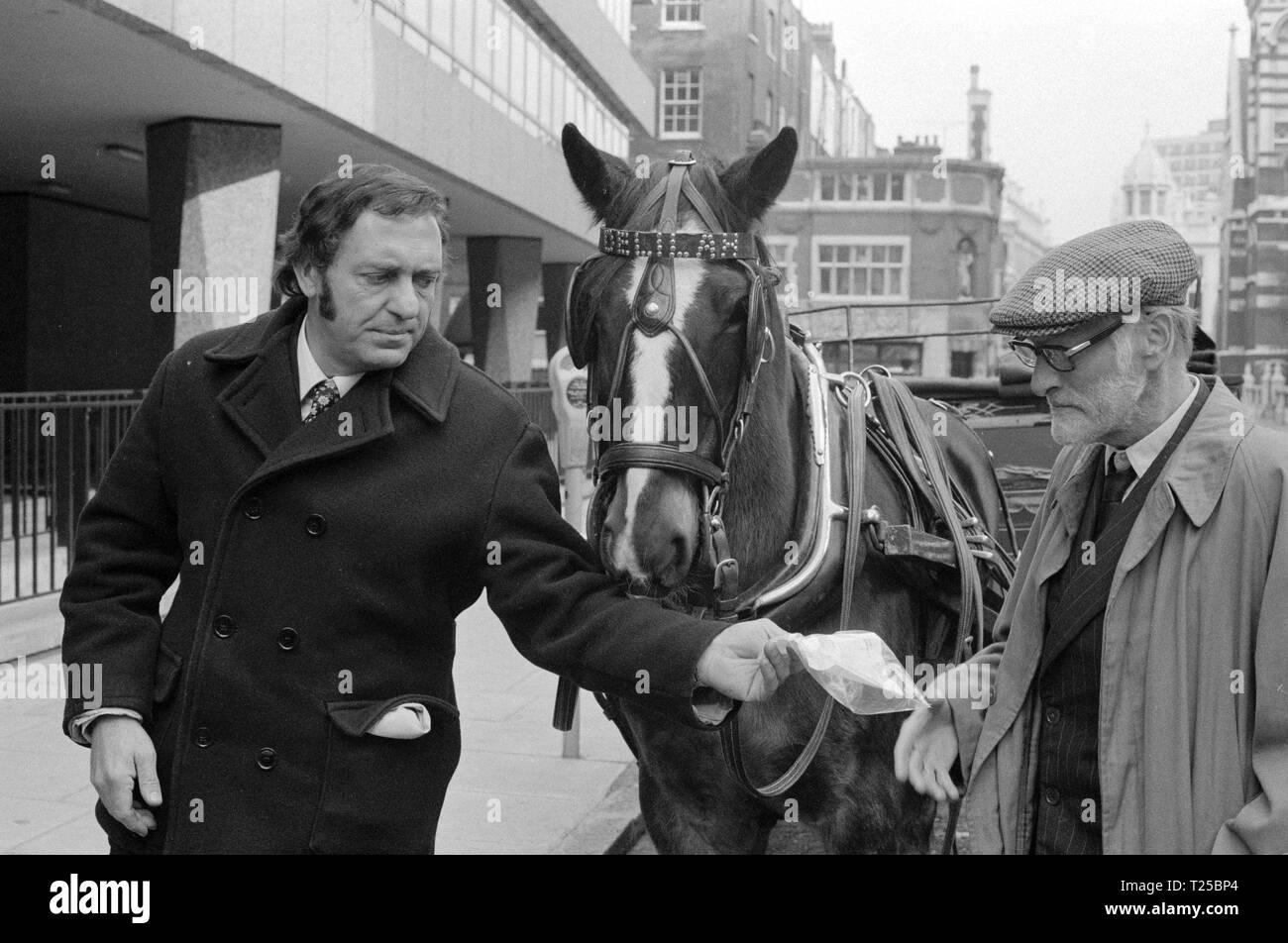 Steptoe &AMP ; Fils (1971) Harry H Corbett, Wilfrid Brambell, Steptoe &AMP ; Fils (1971) Harry H Corbett, Wilfrid Brambell, Date : 1971 Banque D'Images