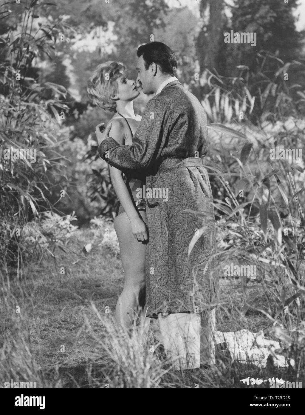 Les jonquilles ronde deux fois (1962) Donald Sinden, Jill Ireland, Date : 1962 Banque D'Images