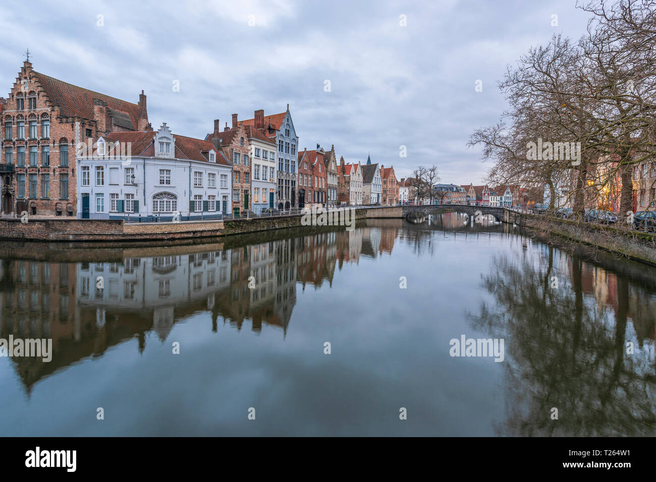 Belgique, Bruges, vue sur la ville en hiver Banque D'Images