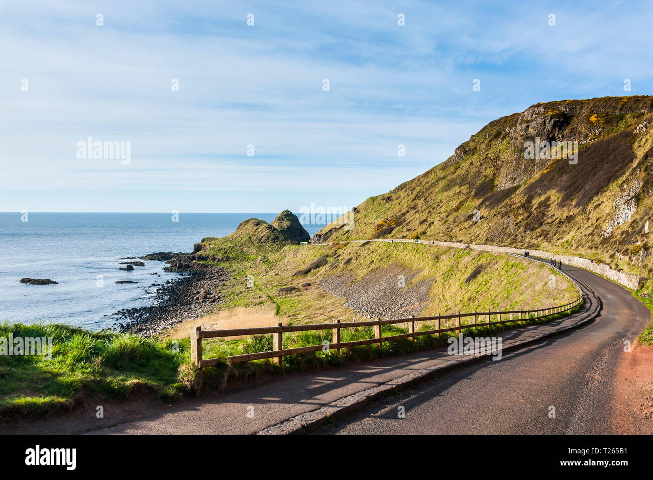 Royaume-uni, Irlande du Nord, route menant à la Giant's Causeway Banque D'Images