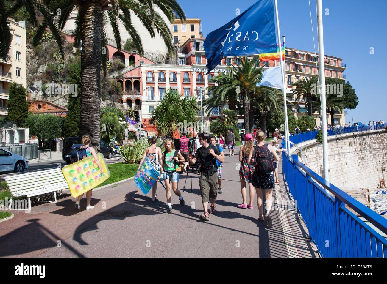 2013-07-03 NICE La Ville de Nice sur la côte d'Azur. Les touristes sur la Promenade des Anglais. Jeppe Photo Gustafsson Banque D'Images