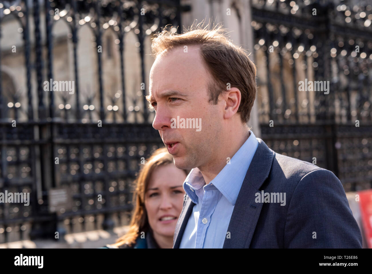 Le député conservateur Matt Hancock arrivant au Palais de Westminster, Londres, Royaume-Uni le 29 mars 2019, la date qui aurait dû voir le Royaume-Uni quitter l'UE Banque D'Images