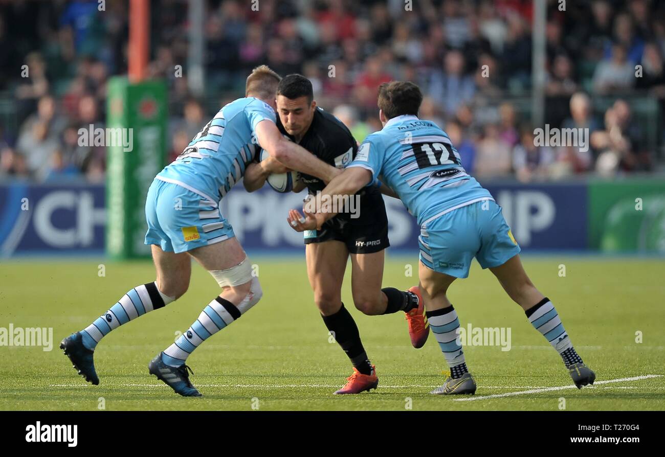Allianz Park, Londres, UK. 30 mars 2019. Alex Lozowski (sarrasins) est abordé par Stafford McDowell (Warriers Glasgow, à gauche) et Samuel Johnson (Glasgow Warriers, 12). Saracens v Glasgow Warriors. Quart de finale. Heineken Cup Champions. Allianz Park. Londres. UK. 30/03/2019. Credit : Sport en images/Alamy Live News Banque D'Images
