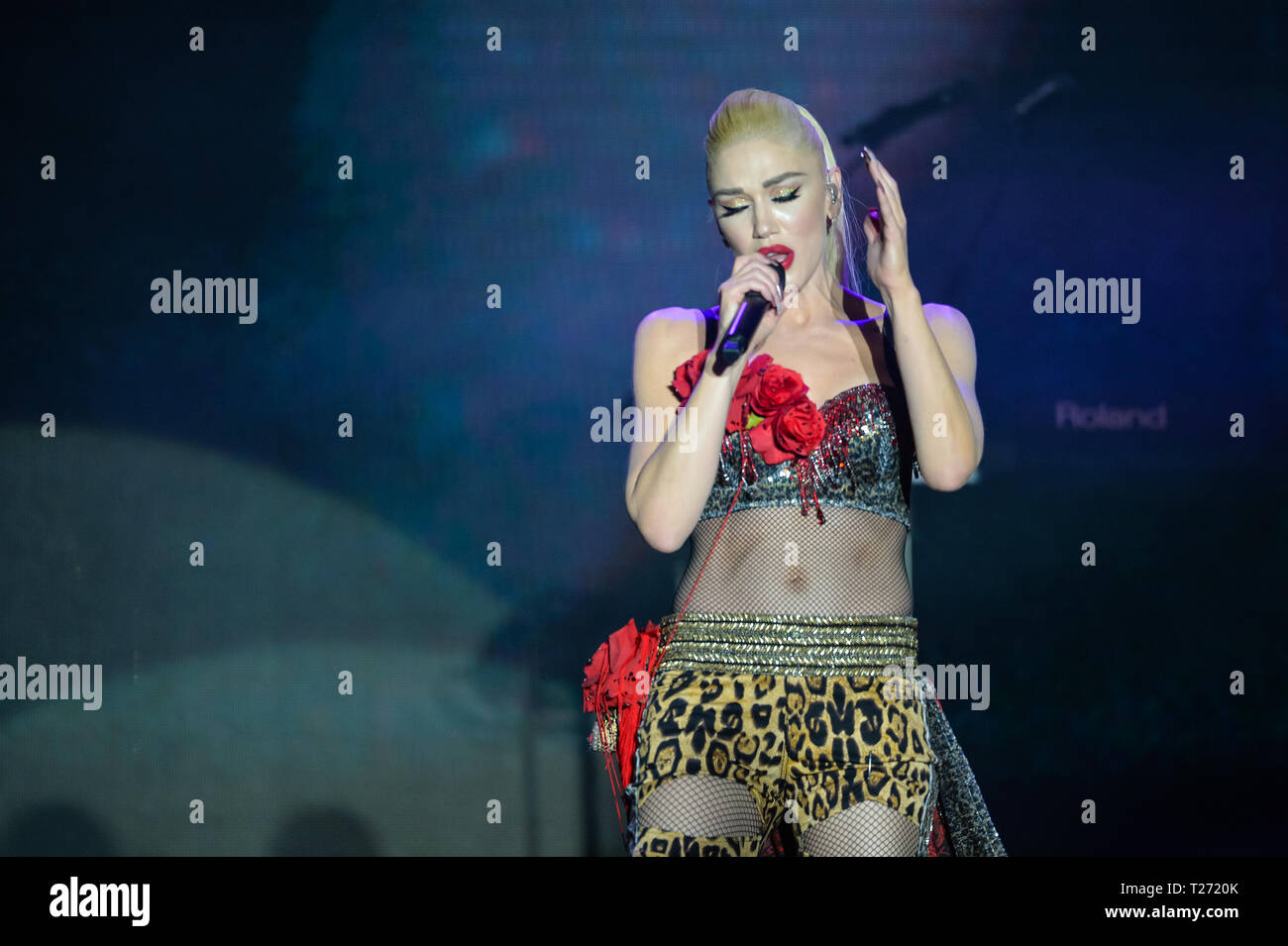Dubaï, Émirats arabes unis, 30 mars 2019. La chanteuse Gwen Stefani effectue sur scène après la Coupe du Monde de Dubaï 2019 Credit : Feroz Khan/Alamy Live News Banque D'Images