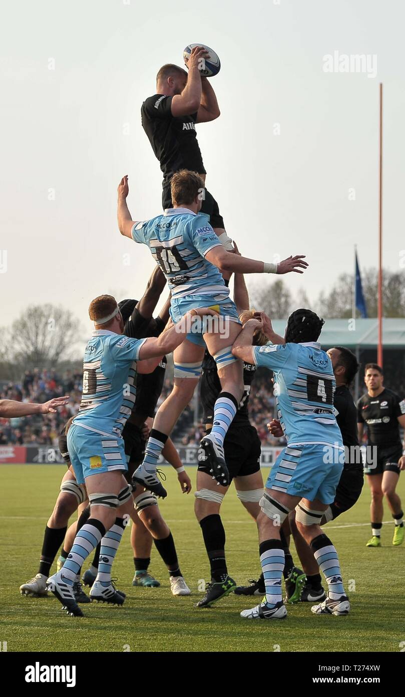 Londres, Royaume-Uni. 30 mars 2019. George Kruis (sarrasins) gagne la balle à la sortie line out. Saracens v Glasgow Warriors. Quart de finale. Heineken Cup Champions. Allianz Park. Londres. UK. 30/03/2019. Credit : Sport en images/Alamy Live News Banque D'Images