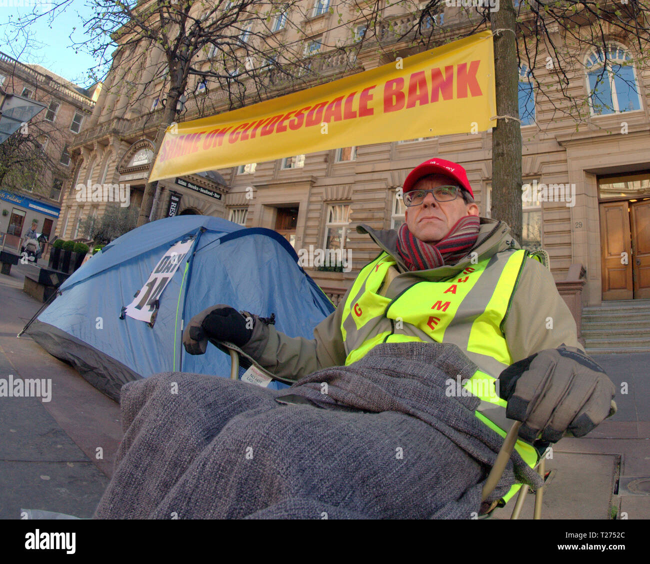 Glasgow, Écosse, Royaume-Uni 30 mars, 2019. Clydesdale Bank célèbre protestation continue en dehors de sa tente Glasgow siège social siège social tel qu'il entre dans le 14e jour. Gérard Ferry/Alamy Live News Banque D'Images