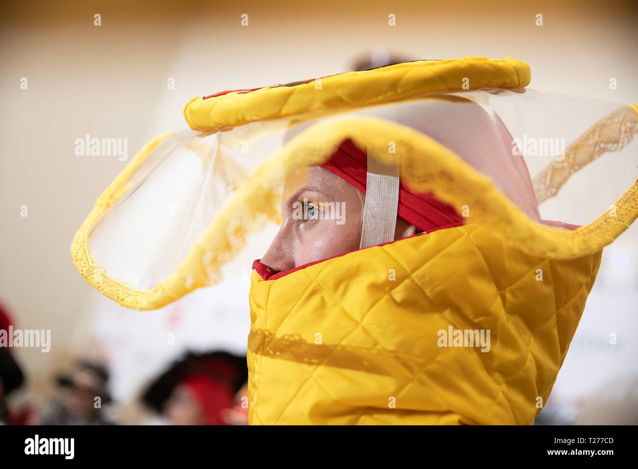 Beijing, la Grèce. Mar 29, 2019. Un modèle présente une création de la marque de mode grec MK par Marios durant la semaine Athens Xclusive Designers à Athènes, Grèce, le 29 mars 2019. Le Lefteris Crédit : Partsalis/Xinhua/Alamy Live News Banque D'Images