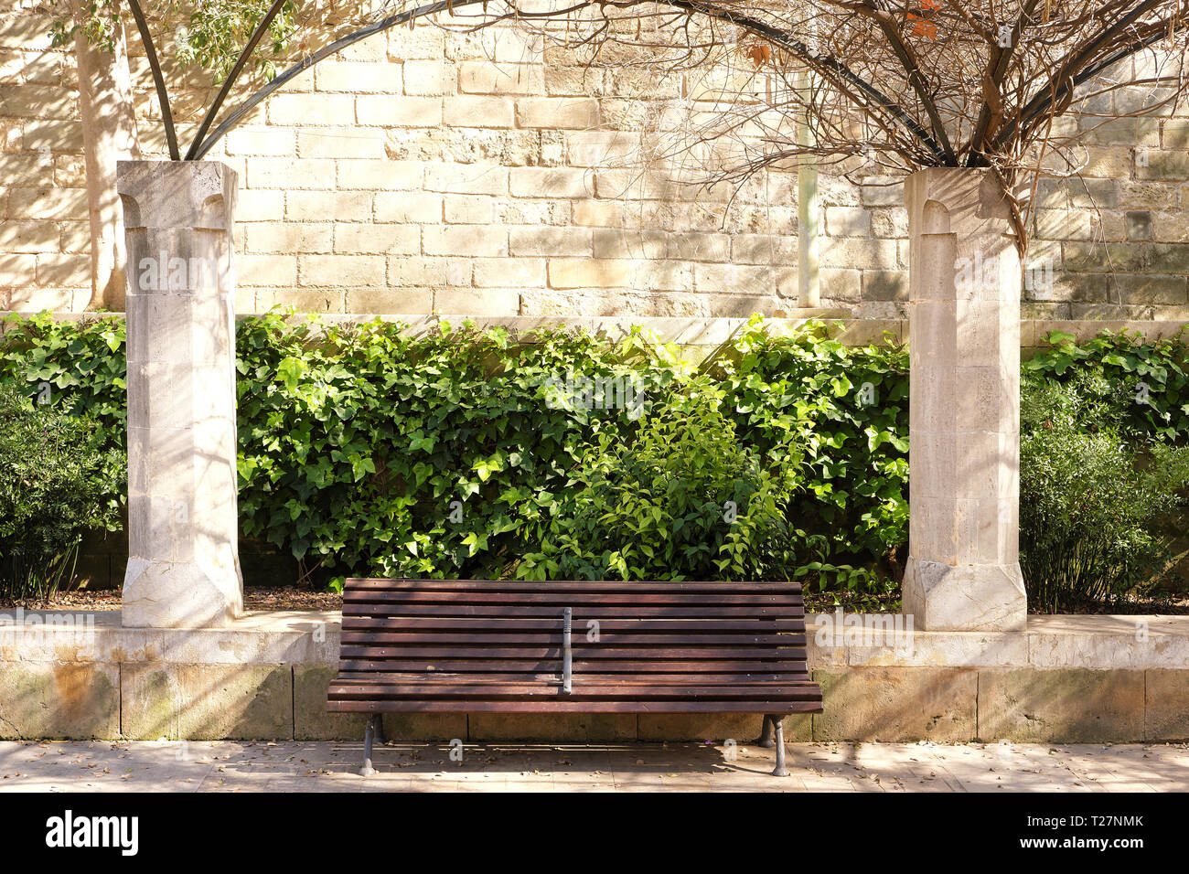 Kings palace almudaina Palma Majorque jardin banc de parc Banque D'Images
